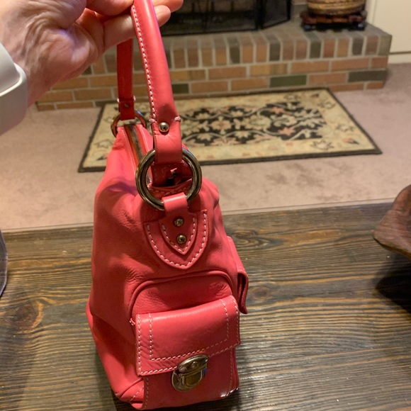 SOLD. Marc Jacobs $950 Italy Pink Slouchy Hobo Bag purse - Picture 2 of 12